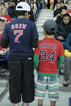 japan-trip-drew-and-ortiz-fans.jpg