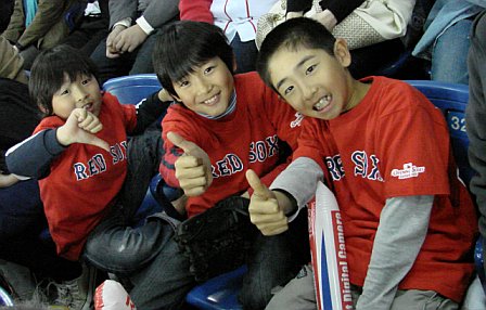 japan-trip-kid-fans-3.jpg