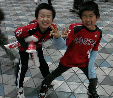 japan-trip-kid-fans-4.jpg