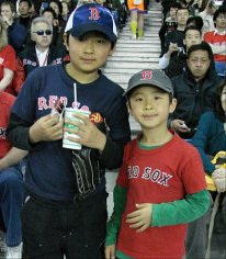 kid-red-sox-fans-in-japan.jpg